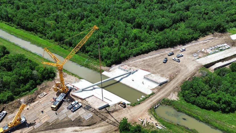 Chimney Rock Bridge — Setting a precast beam