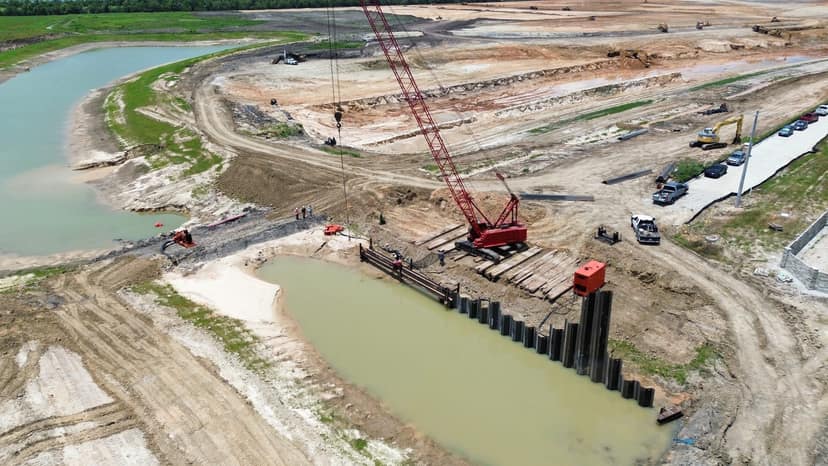 Legacy Bridge West — Sheet pile installation