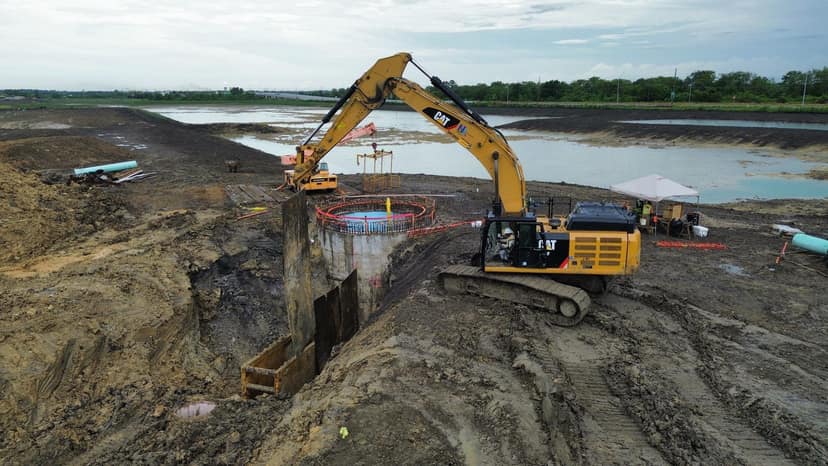 Trinity Landing — Excavation and shoring at the lift station